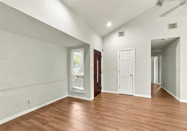 Photo 3 of Single family home for sale at 7823 Chasecreek Dr, Missouri City, TX 77489 | MLS# 83777267 | Listing updated on 2026-09-23