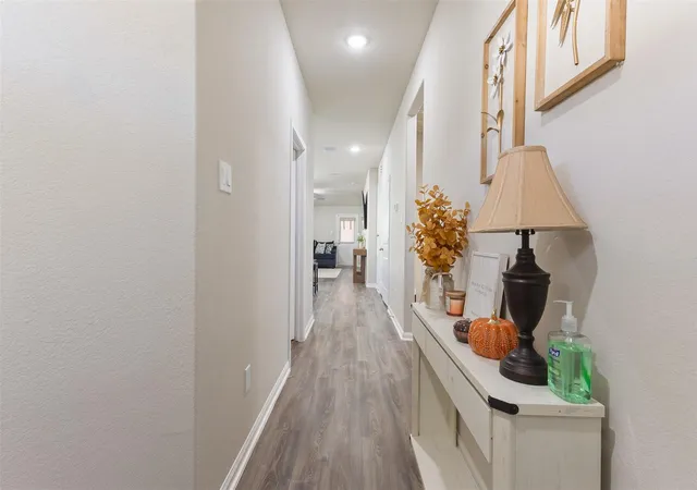 Photo 3 of Single family home for sale at 5307 Basquiat Dr, Houston, TX 77048 | MLS# 78985906 | Listing updated on 2026-09-23