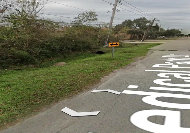 Photo 4 of Land for sale at Lot 2 W Hughes Ln, Dickinson, TX 77539 | MLS# 17690289 | Listing updated on 2026-09-09