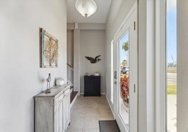 Photo 3 of Single family home for sale at 422 Windward Way, Galveston, TX 77554 | MLS# 56961730 | Listing updated on 2026-09-05