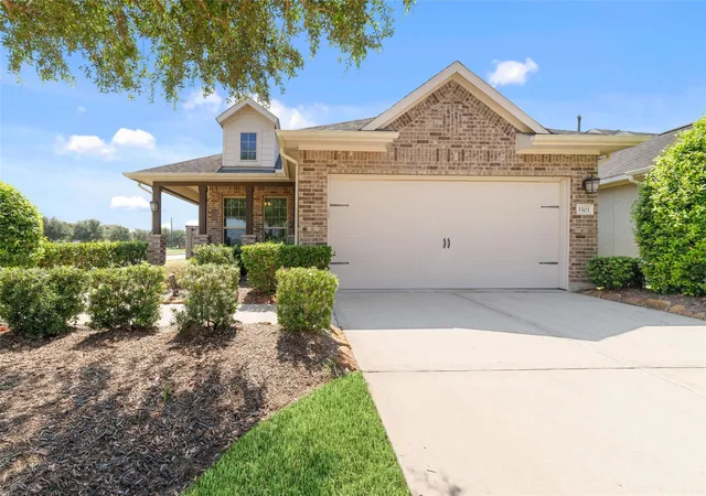 Photo 1 of Single family home for sale at 5503 Keystone Bay Ct, Fulshear, TX 77441 | MLS# 7385252 | Listing updated on 2026-09-11