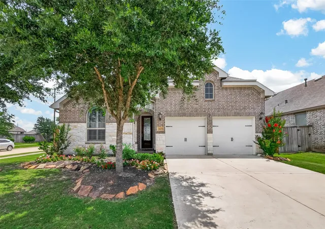 Photo 3 of Single family home for sale at 2619 Lilac Point Ln, Brookshire, TX 77423 | MLS# 48613654 | Listing updated on 2026-09-13