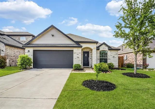 Photo 1 of Sale Pending at 21419 Blue Tuna Dr, Cypress, TX 77433 | MLS# 28983092 | Listing updated on 2026-09-21