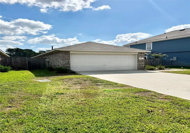Photo 1 of Single family home for sale at 709 Roaring Fls Dr, Willis, TX 77378 | MLS# 49423959 | Listing updated on 2026-09-22