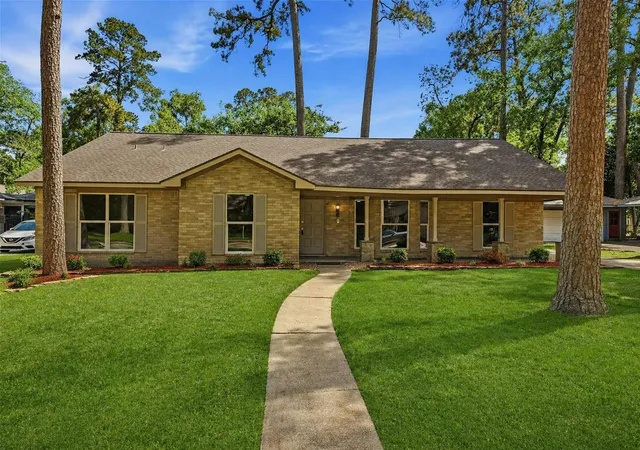 Photo 1 of Single family home for sale at 1914 Lazy Grv Dr, Kingwood, TX 77339 | MLS# 10004671 | Listing updated on 2026-09-16