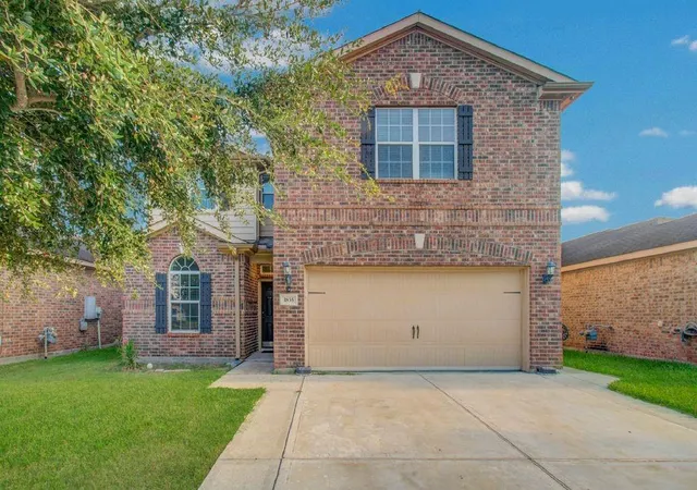 Photo 2 of Single family home for sale at 1835 Garnet Breeze Dr, Rosharon, TX 77583 | MLS# 60764840 | Listing updated on 2026-09-14