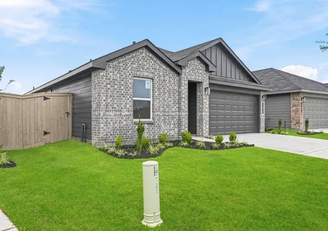 Photo 2 of Single family home for sale at 13937 Viceroy Way, Splendora, TX 77372 | MLS# 3640142 | Listing updated on 2026-09-18