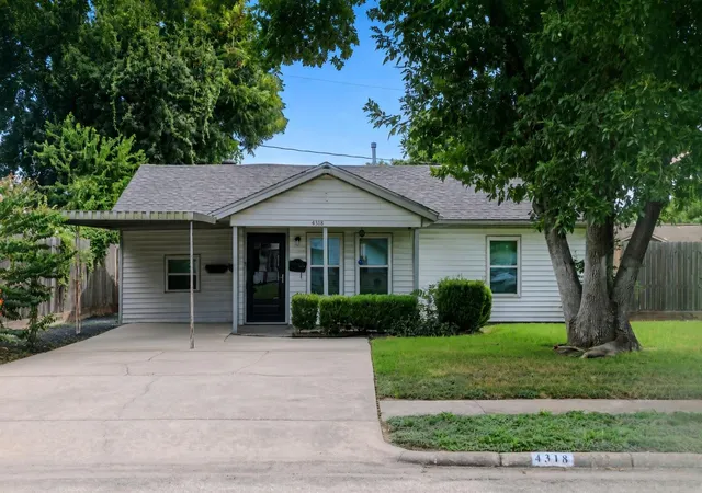 Photo 1 of Single family home for sale at 4318 Heite St, Houston, TX 77022 | MLS# 82798365 | Listing updated on 2026-09-14
