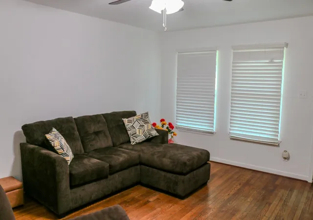 Photo 4 of Single family home for sale at 4318 Heite St, Houston, TX 77022 | MLS# 82798365 | Listing updated on 2026-09-14