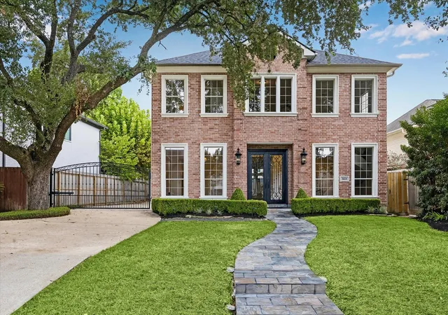 Photo 1 of Single family home for sale at 3618 Bellefontaine St, Houston, TX 77025 | MLS# 95160379 | Listing updated on 2026-09-13