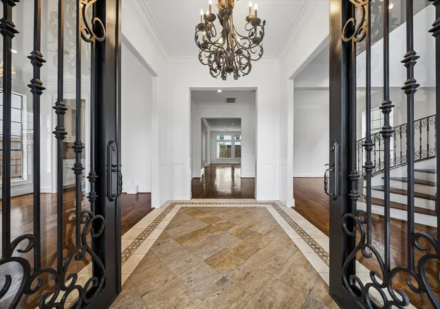 Photo 4 of Single family home for sale at 3618 Bellefontaine St, Houston, TX 77025 | MLS# 95160379 | Listing updated on 2026-09-13