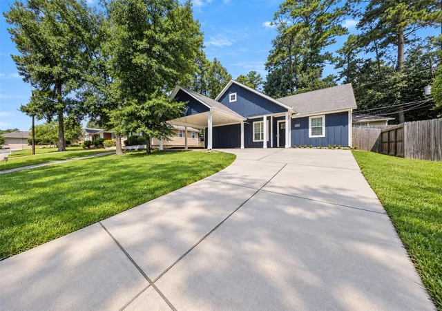 Photo 18 of Single family home for sale at 3007 Sand Dr, Huntsville, TX 77340 | MLS# 36396846 | Listing updated on 2026-09-12