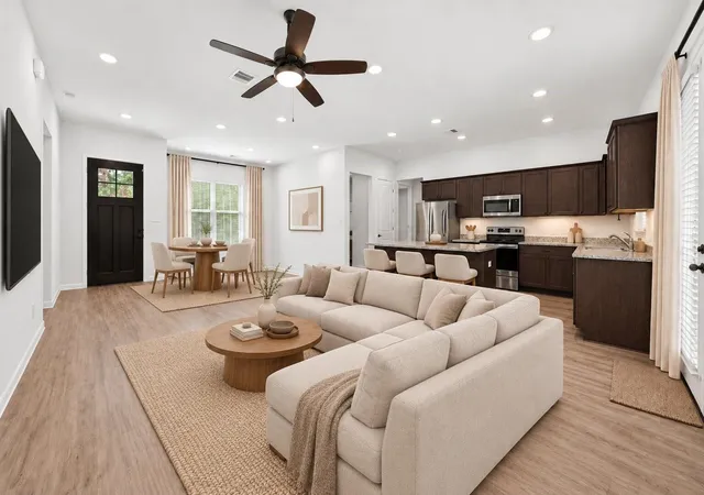 Photo 2 of Single family home for sale at 3007 Sand Dr, Huntsville, TX 77340 | MLS# 36396846 | Listing updated on 2026-09-12