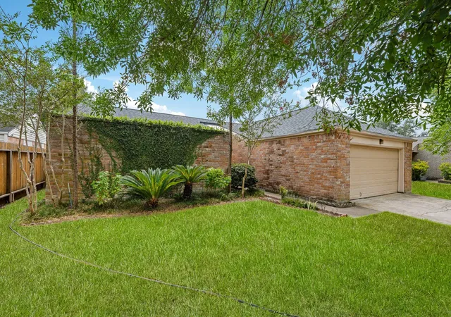 Photo 3 of Single family home for sale at 16715 Britford, Houston, TX 77084 | MLS# 59755122 | Listing updated on 2026-09-17