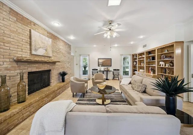 Photo 3 of Sale Pending at 9110 Cliffwood Dr, Houston, TX 77096 | MLS# 39699017 | Listing updated on 2026-09-18