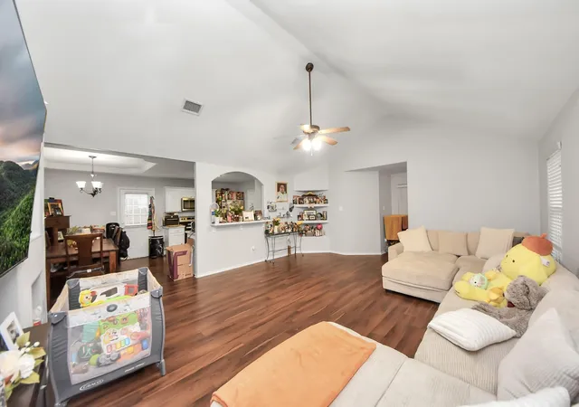 Photo 4 of Single family home for sale at 6214 Cottage Pines Dr, Katy, TX 77449 | MLS# 90703853 | Listing updated on 2026-09-05