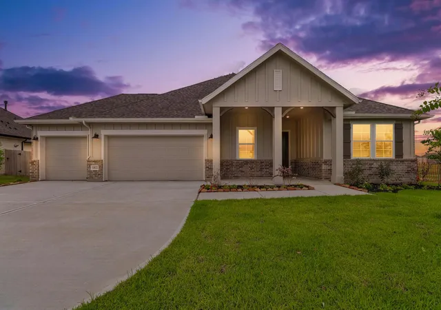 Photo 1 of Single family home for sale at 11822 Old Fashion Cir, Mont Belvieu, TX 77535 | MLS# 3586085 | Listing updated on 2026-10-09
