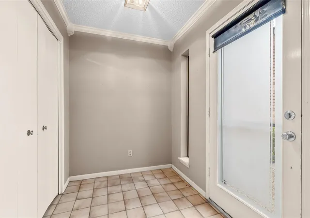 Photo 3 of Townhouse for sale at 3822 Knollcrest Dr, Montgomery, TX 77356 | MLS# 36029463 | Listing updated on 2026-09-22