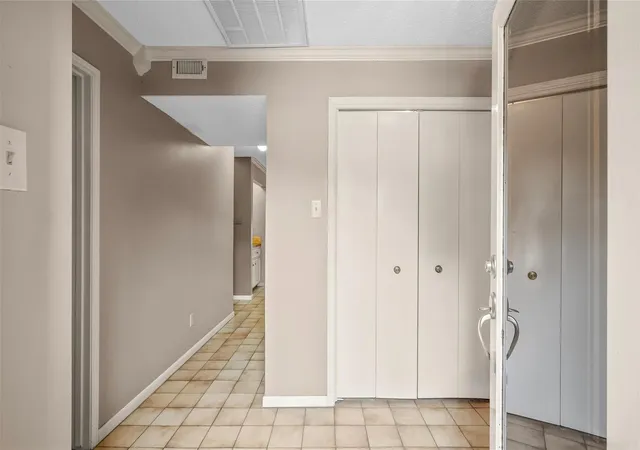 Photo 4 of Townhouse for sale at 3822 Knollcrest Dr, Montgomery, TX 77356 | MLS# 36029463 | Listing updated on 2026-09-22