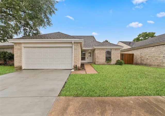 Single family home for sale at 6322 Lynkat Ln, Houston, TX 77083 | MLS# 27632429