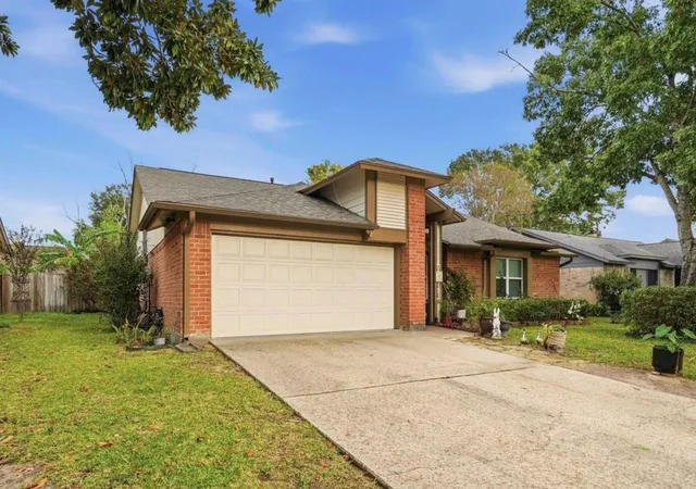 Photo 1 of Single family home for sale at 16210 N Cross Dr, Houston, TX 77073 | MLS# 28258896 | Listing updated on 2026-09-09