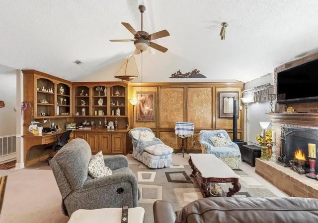 Photo 4 of Single family home for sale at 16210 N Cross Dr, Houston, TX 77073 | MLS# 28258896 | Listing updated on 2026-09-09