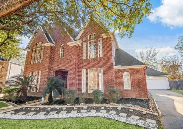 Photo 2 of Single family home for sale at 8411 Rockford Hall Dr, Spring, TX 77379 | MLS# 51573096 | Listing updated on 2026-09-18
