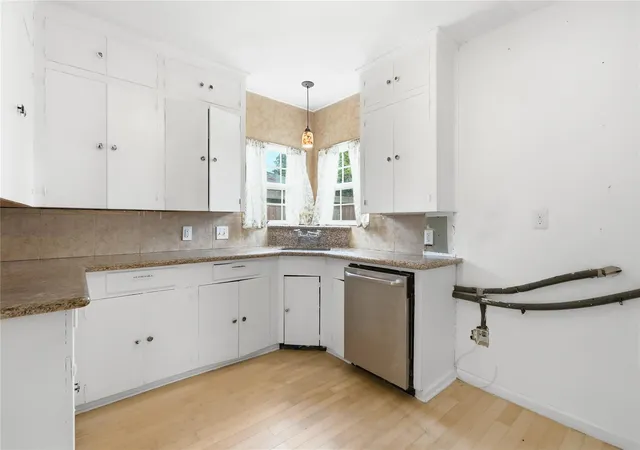 Photo 3 of Single family home for sale at 3855 Arbor St, Houston, TX 77004 | MLS# 97964553 | Listing updated on 2026-09-23