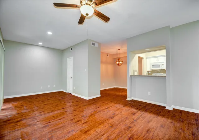 Photo 2 of Condo for sale at 1818 Augusta Dr #11, Houston, TX 77057 | MLS# 11206643 | Listing updated on 2026-09-22
