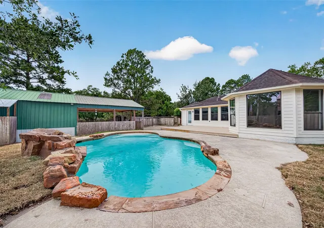 Photo 3 of Single family home for sale at 1643 County Rd 540, Alvin, TX 77511 | MLS# 90423976 | Listing updated on 2026-09-11