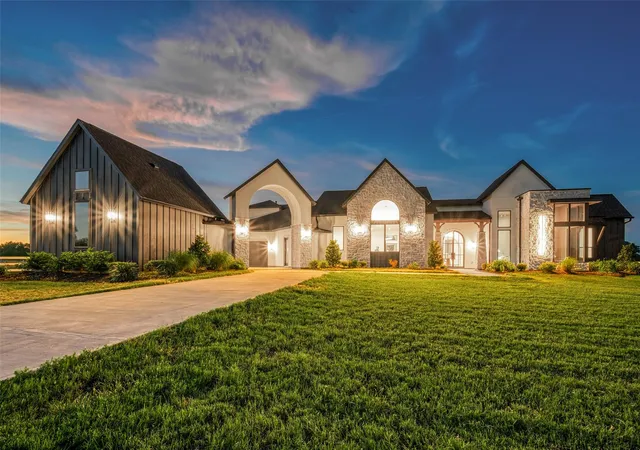 Photo 1 of Mansion for sale at 20218 Tealpointe Ridge Ln, Tomball, TX 77377 | MLS# 67160488 | Listing updated on 2026-10-06