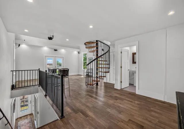 Photo 1 of Single family home for sale at 303 W Alamo St, Brenham, TX 77833 | MLS# 66994219 | Listing updated on 2026-09-15