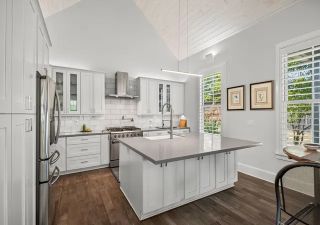 Photo 3 of Single family home for sale at 303 W Alamo St, Brenham, TX 77833 | MLS# 66994219 | Listing updated on 2026-09-15