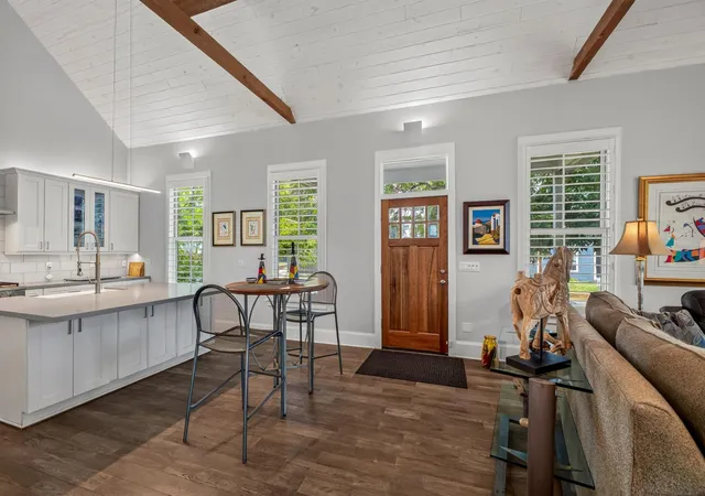 Photo 3 of Single family home for sale at 303 W Alamo St, Brenham, TX 77833 | MLS# 66994219 | Listing updated on 2026-09-15