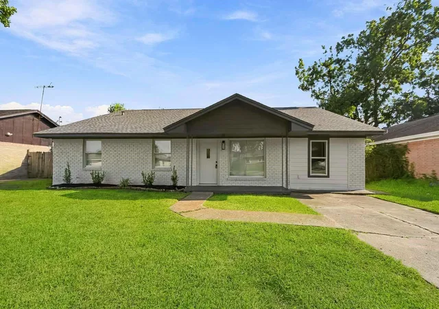 Photo 1 of Sale Pending at 3021 8th Avenue N, Texas City, TX 77590 | MLS# 79573696 | Listing updated on 2026-10-08