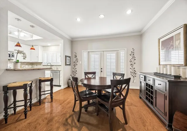 Photo 3 of Condo for sale at 11711 Memorial Dr #17, Houston, TX 77024 | MLS# 82048726 | Listing updated on 2026-09-25