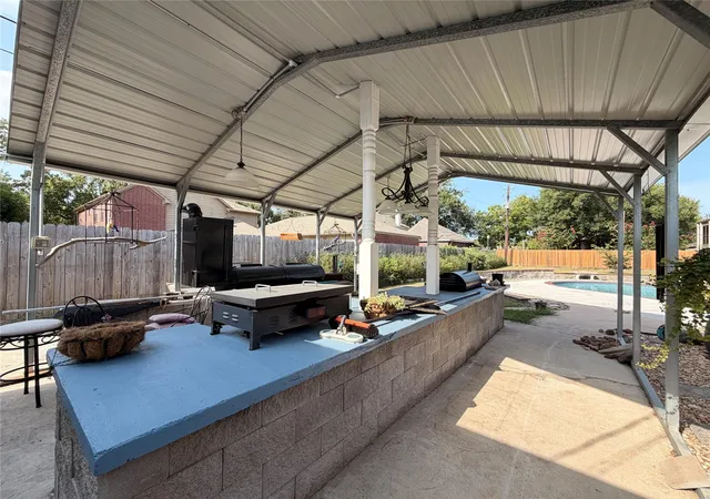 Photo 3 of Single family home for sale at 222 Pin Oak Dr, Baytown, TX 77520 | MLS# 92039505 | Listing updated on 2026-09-19