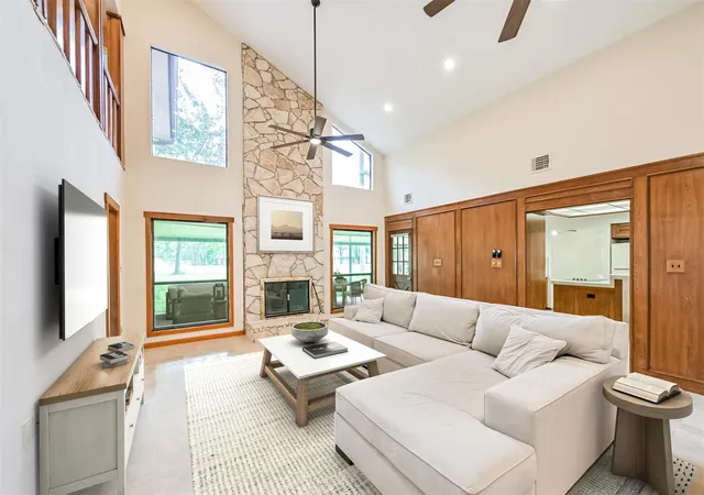 Photo 2 of Single family home for sale at 16040 Dunes Dr, Crosby, TX 77532 | MLS# 56429473 | Listing updated on 2026-10-02