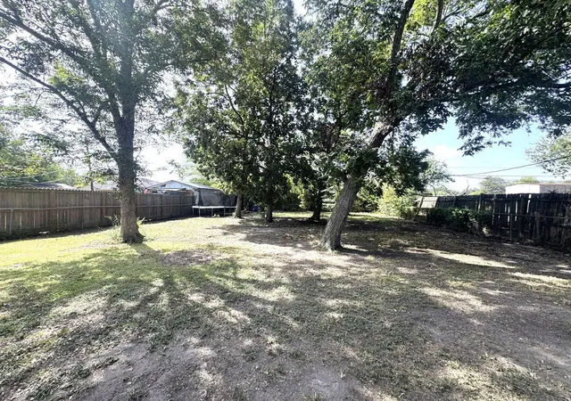 Photo 3 of Single family home for sale at 3007 Meadowlane St, Victoria, TX 77901 | MLS# 9436745 | Listing updated on 2026-09-16