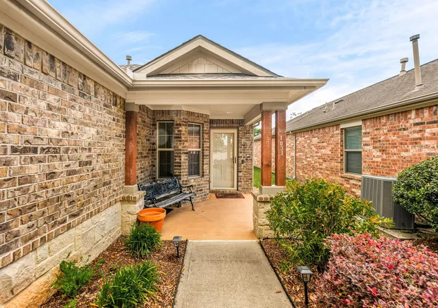 Photo 3 of Single family home for sale at 1031 Oleander Way, Richmond, TX 77469 | MLS# 79636439 | Listing updated on 2026-09-11