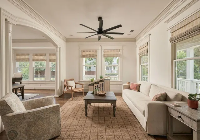 Photo 3 of Sale Pending at 1441 Waverly St, Houston, TX 77008 | MLS# 63900423 | Listing updated on 2026-10-04