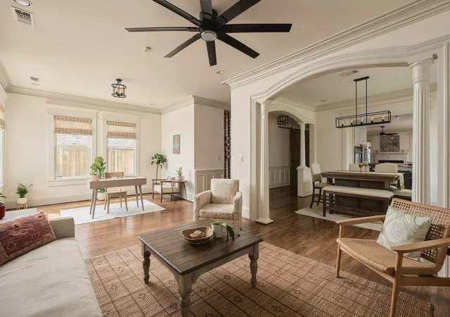 Photo 4 of Sale Pending at 1441 Waverly St, Houston, TX 77008 | MLS# 63900423 | Listing updated on 2026-10-04