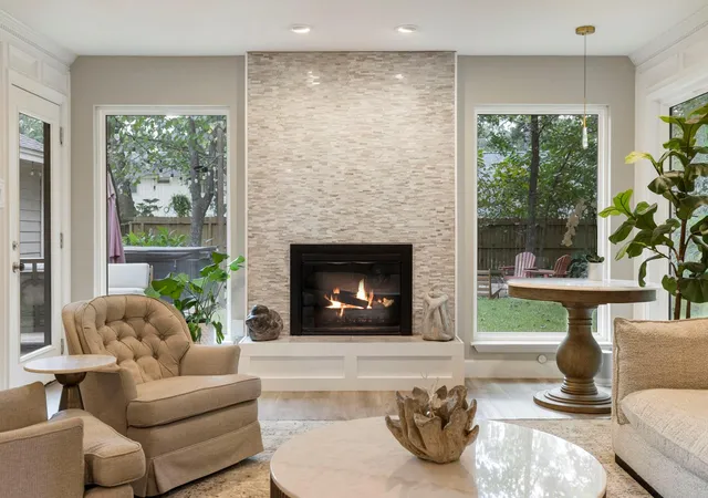 Photo 4 of Single family home for sale at 21 Wakerobin Ct, Spring, TX 77380 | MLS# 74798509 | Listing updated on 2026-09-04