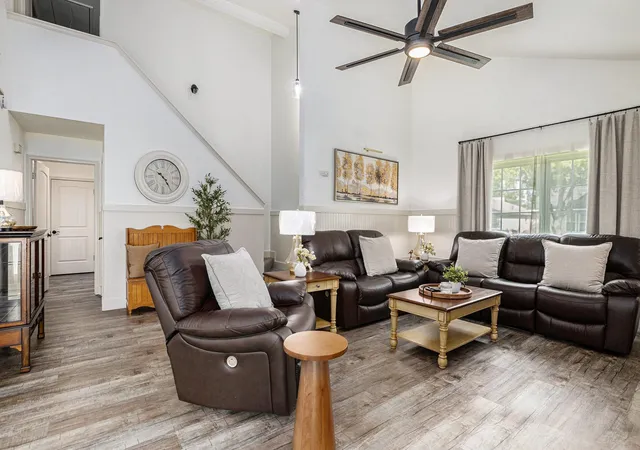 Photo 3 of Single family home for sale at 19747 Oakland Valley Dr, Katy, TX 77449 | MLS# 61833925 | Listing updated on 2026-09-12