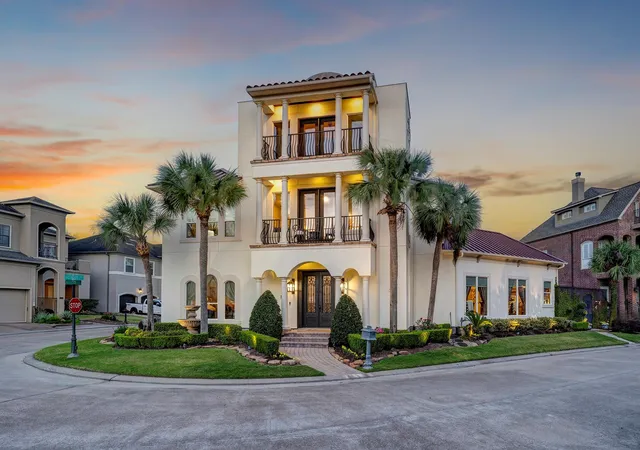 Photo 2 of Single family home for sale at 1410 Oceanside Ln, League City, TX 77573 | MLS# 4309380 | Listing updated on 2026-10-02