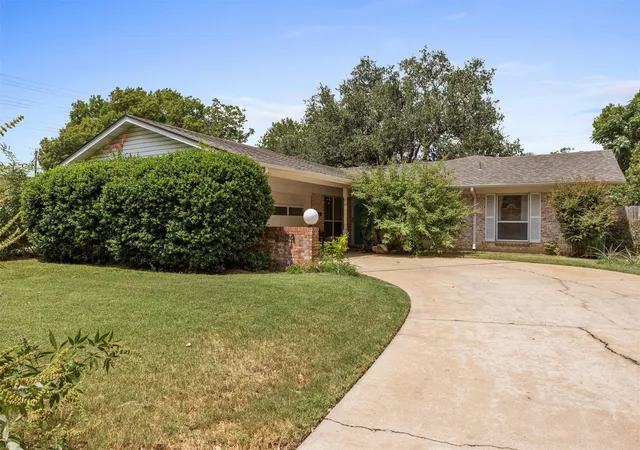 Photo 2 of Single family home for sale at 3304 Whitepine Dr, Austin, TX 78757 | MLS# 60174263 | Listing updated on 2026-09-06