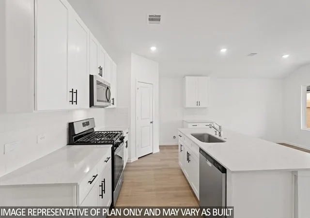 Photo 3 of Single family home for sale at 27635 Acorn Hvn Ln, Magnolia, TX 77355 | MLS# 68424271 | Listing updated on 2026-09-24