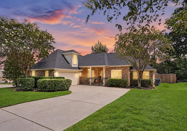 Photo 1 of Single family home for sale at 101 Woodmont Dr, Montgomery, TX 77356 | MLS# 11313101 | Listing updated on 2026-10-06