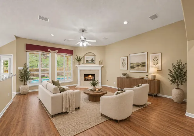 Photo 3 of Single family home for sale at 101 Woodmont Dr, Montgomery, TX 77356 | MLS# 11313101 | Listing updated on 2026-10-06