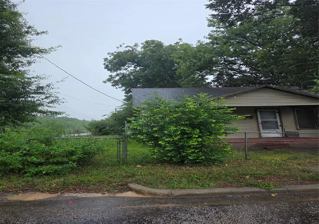 Photo 1 of Single family home for sale at 1718 Woodard St, Houston, TX 77009 | MLS# 35095887 | Listing updated on 2026-09-15